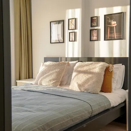 アパート Comfy Flat 5 Min To Marina